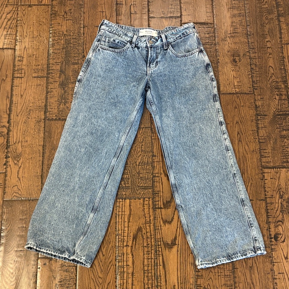 Hollister Women's Acid Wash Boyfriend Jeans in Light Blue
